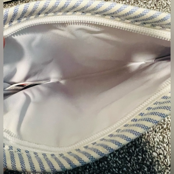 Tommy Hilfiger beige canvas wristlet - Picture 3 of 6